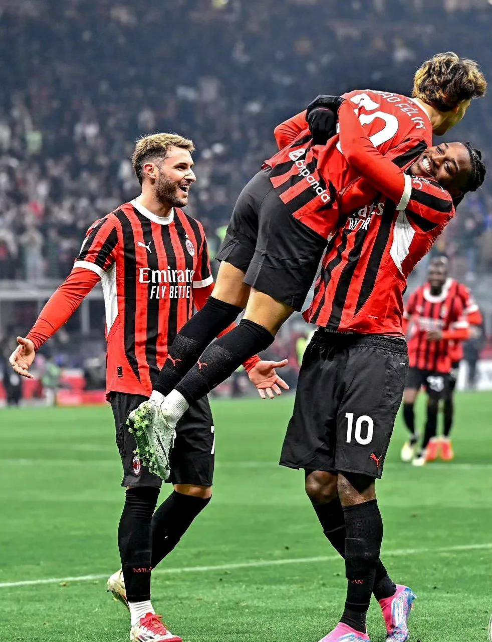 关于赛前意大利杯焦点战，广州队再遭质疑，气氛紧张，团队化学反应显著的信息南宫NG官方网站