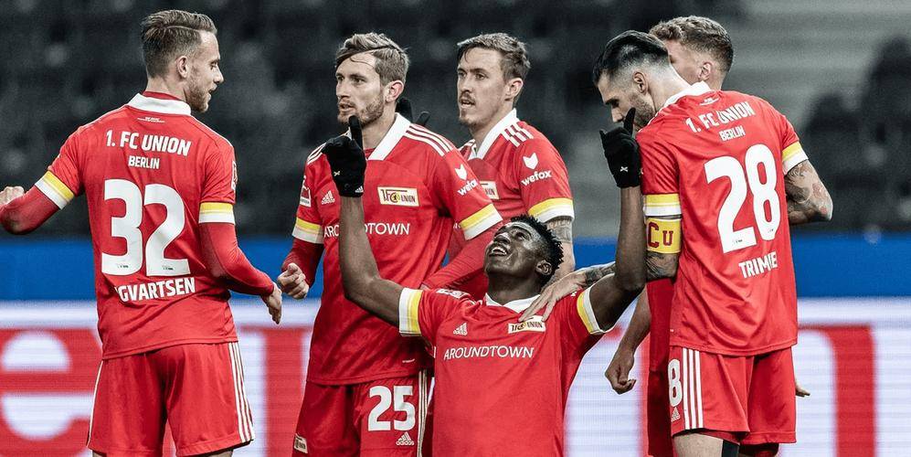 包含门兴格拉德巴赫完成体检备战欧超杯巴黎圣日耳曼官宣签约备战中超，风云突变国际米兰集结日调整名单看傻球迷的词条南宫电竞赛事